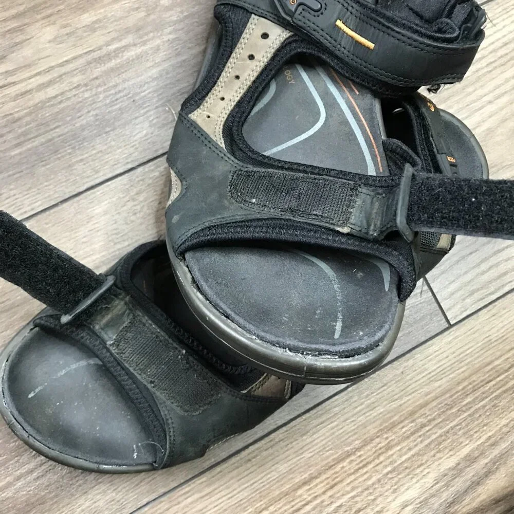 Ecco YUCATAN Sandals Mens Size 11/11.5 EU 45 Leather Outdoor Hiking Casual Black